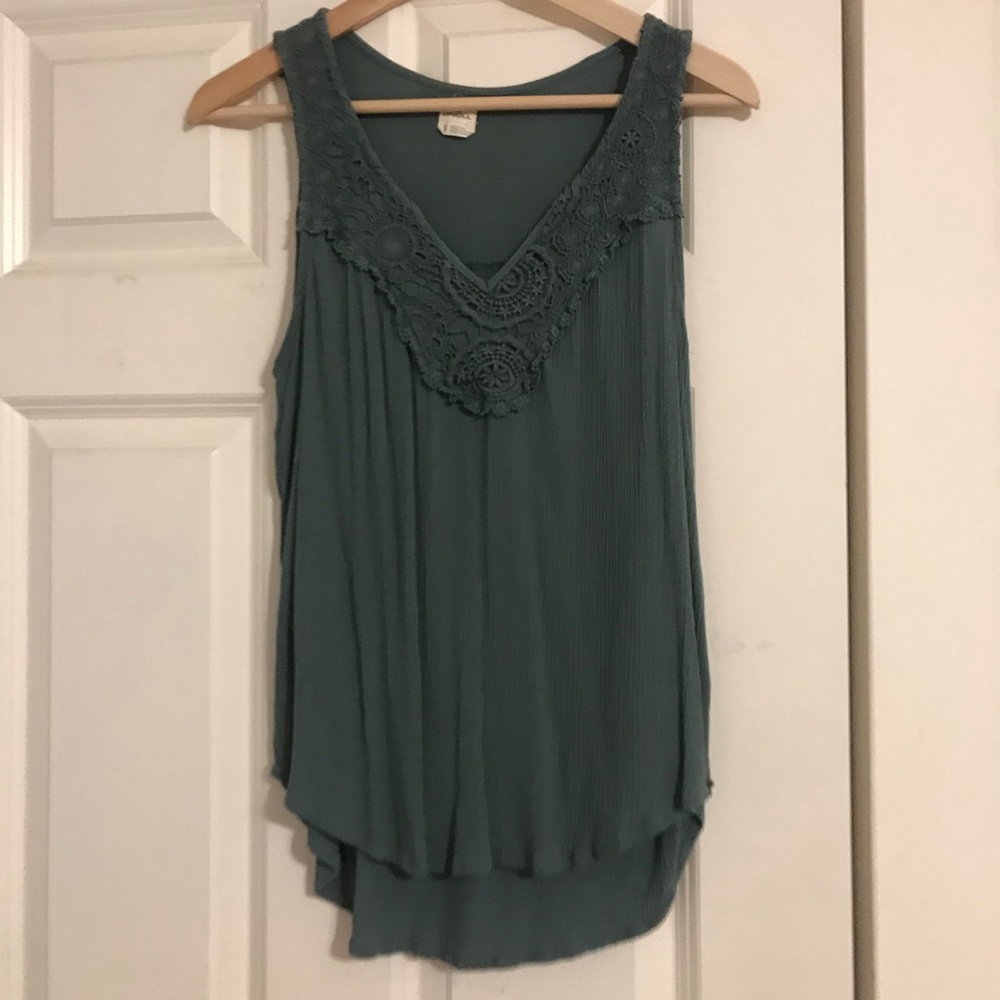 O’Neill green floral v neck tank top